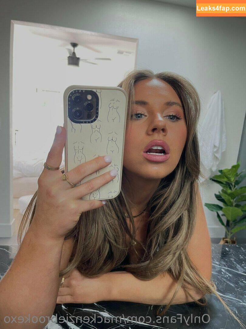 MacKenzie Brooke / mackenziebrookexo / mbpuricelli leaked photo photo #0666