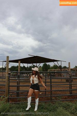MacKenzie Brooke photo #0129