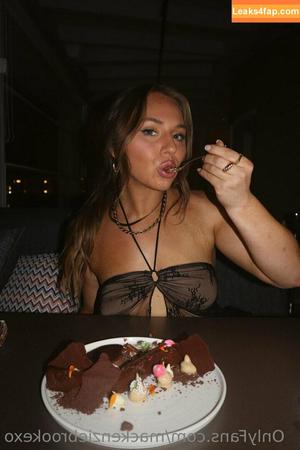 MacKenzie Brooke photo #0158