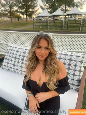 MacKenzie Brooke фото #0378