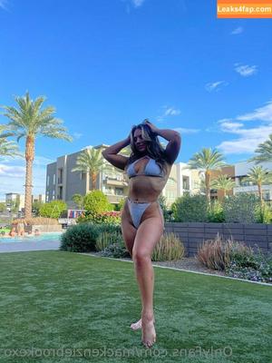 MacKenzie Brooke photo #0483