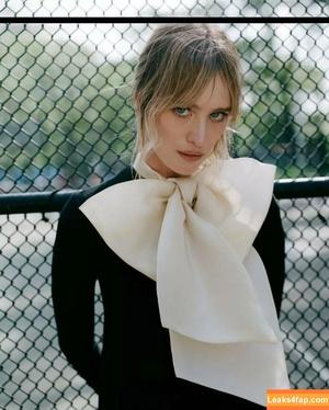 Mackenzie Davis photo #0095