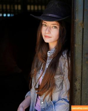 Mackenzie Foy photo #0049