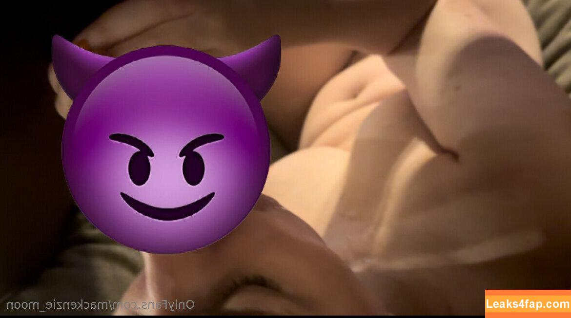 mackenzie_moon / kenziee_moon leaked photo photo #0020