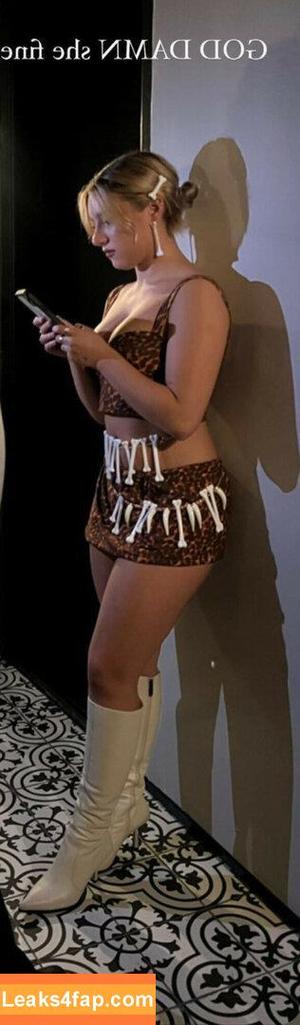 Mackenzie Ziegler фото #0053