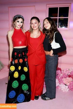 Mackenzie Ziegler фото #0230