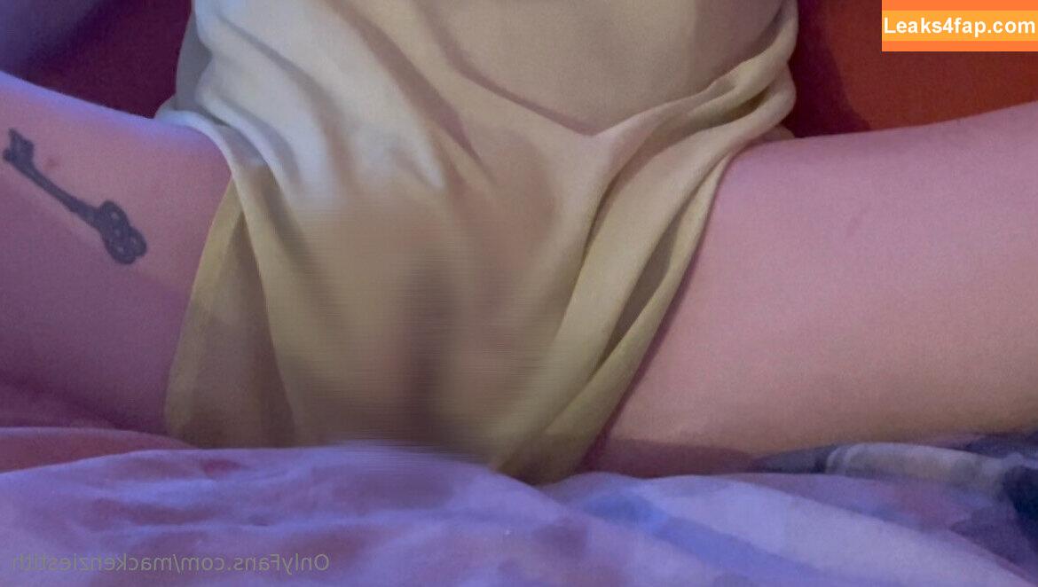 mackenziestith /  leaked photo photo #0083