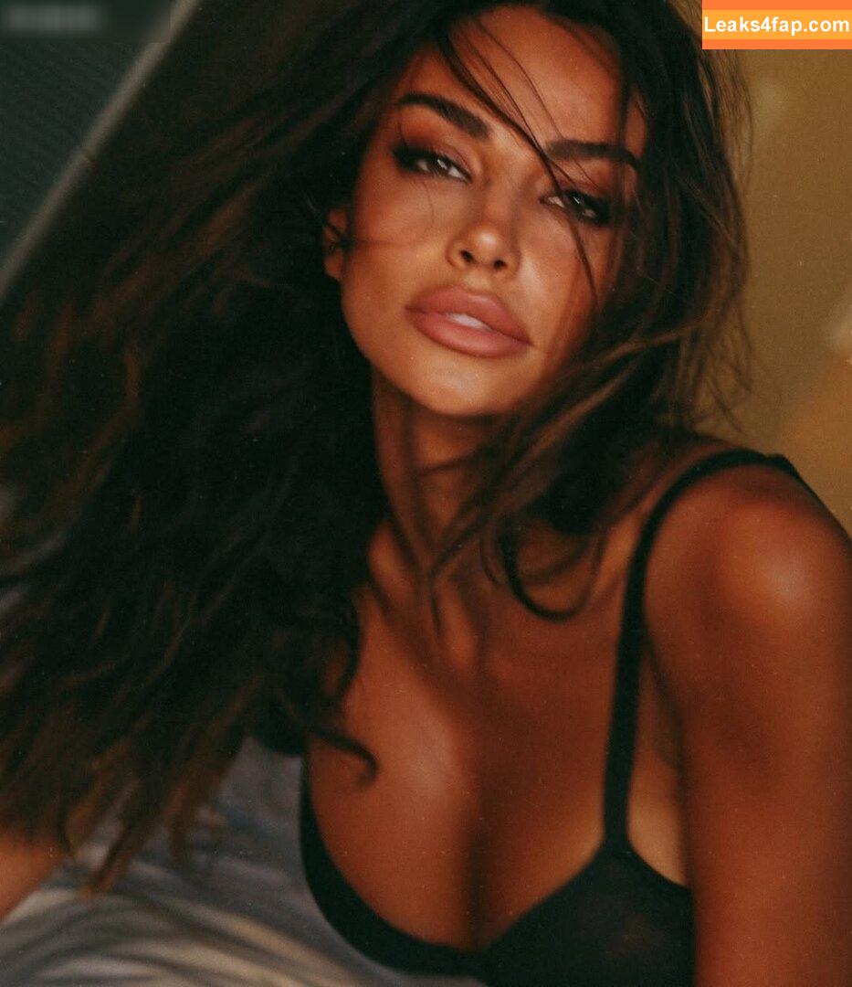 Madalina Diana Ghenea / officialmadalinaghenea слитое фото фото #0073