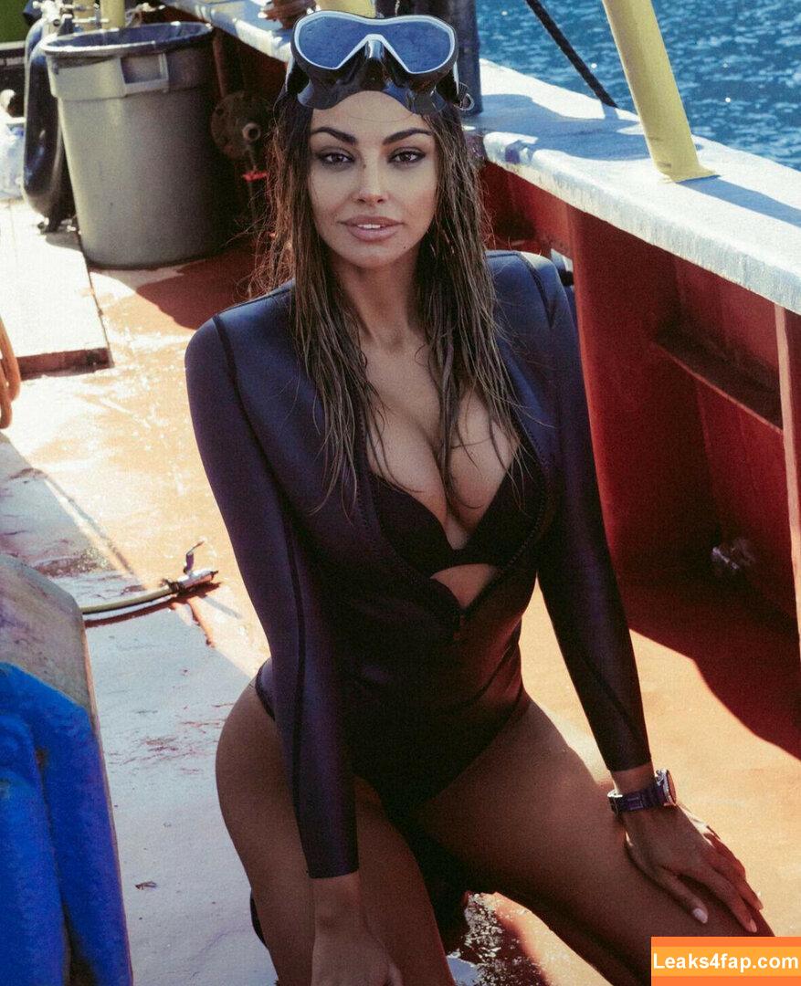 Madalina Ghenea / officialmadalinaghenea leaked photo photo #0007