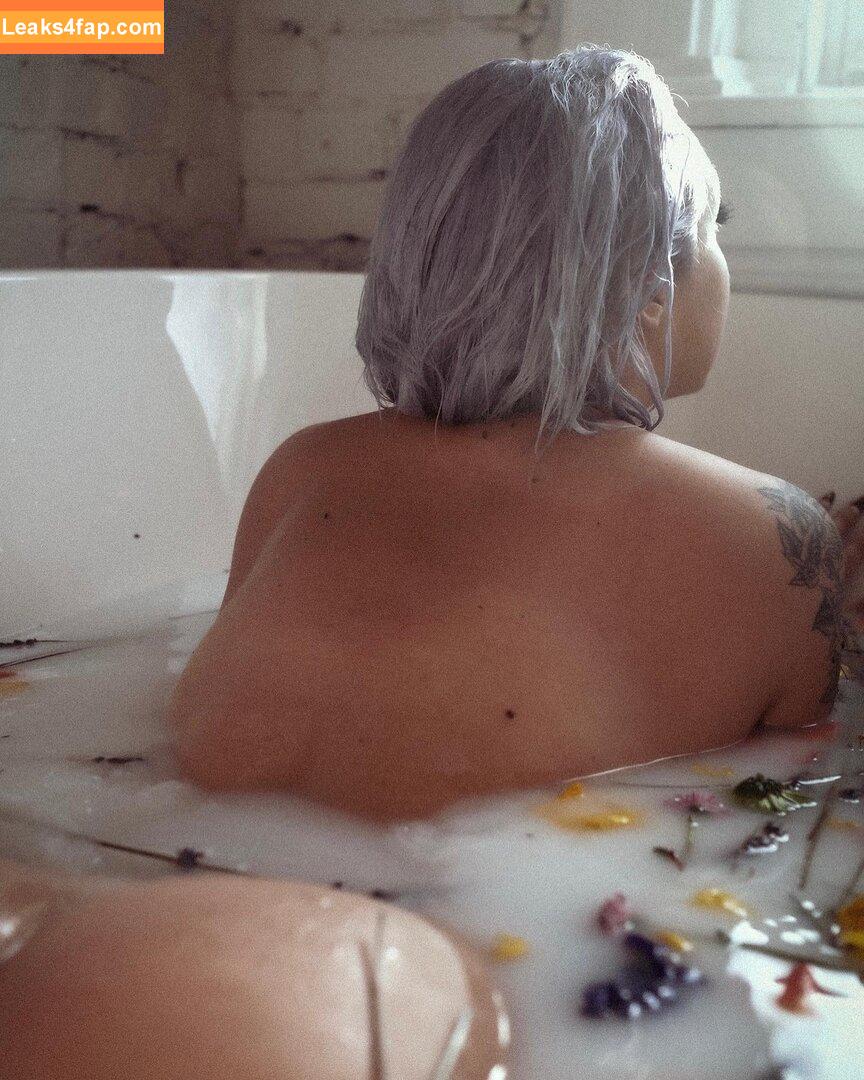 Madamemira / madamemira_ leaked photo photo #0046