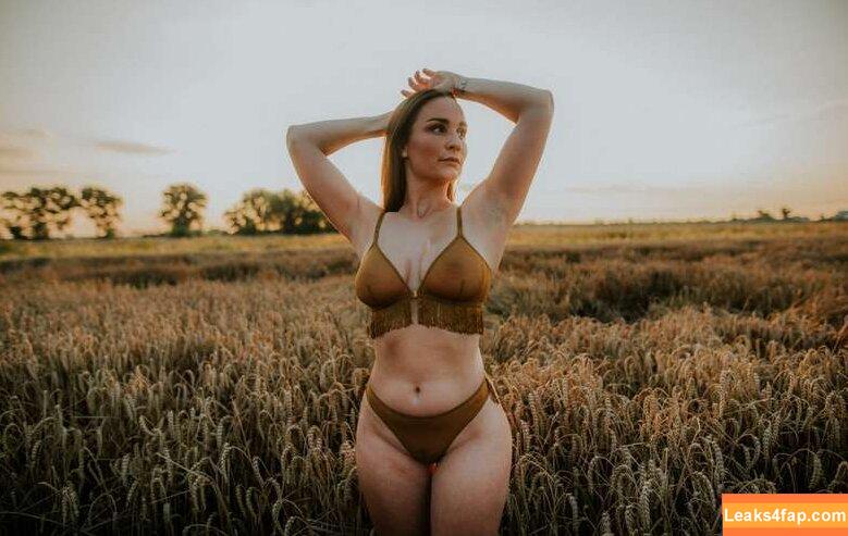 Madamemoiselle_michele / Mademoiselle_Michele / cherie_lpz leaked photo photo #0052