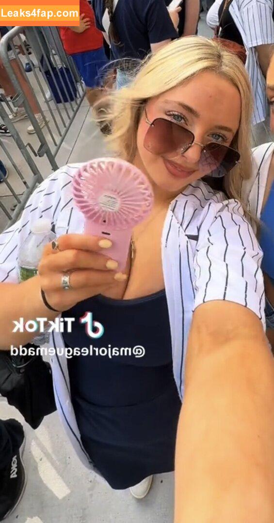 madd.eisen /  leaked photo photo #0027