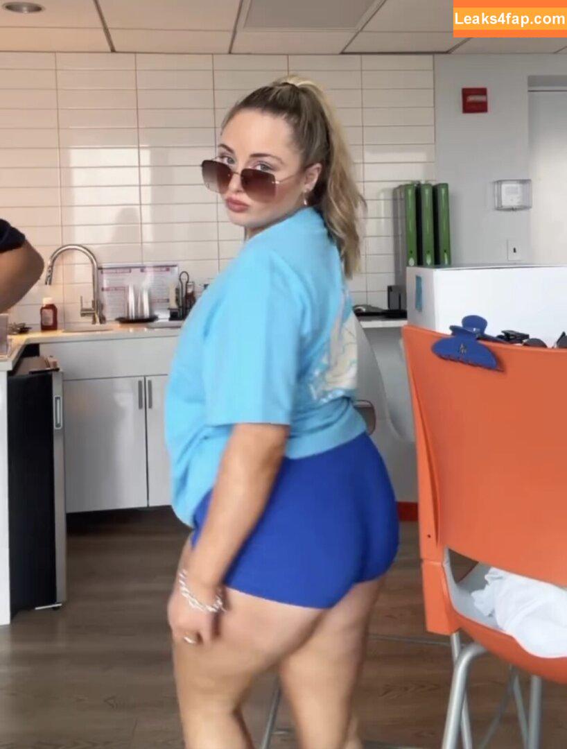 madd.eisen /  leaked photo photo #0029