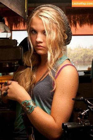 Maddie Hasson photo #0004