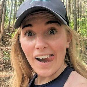 Maddie Moate photo #0031