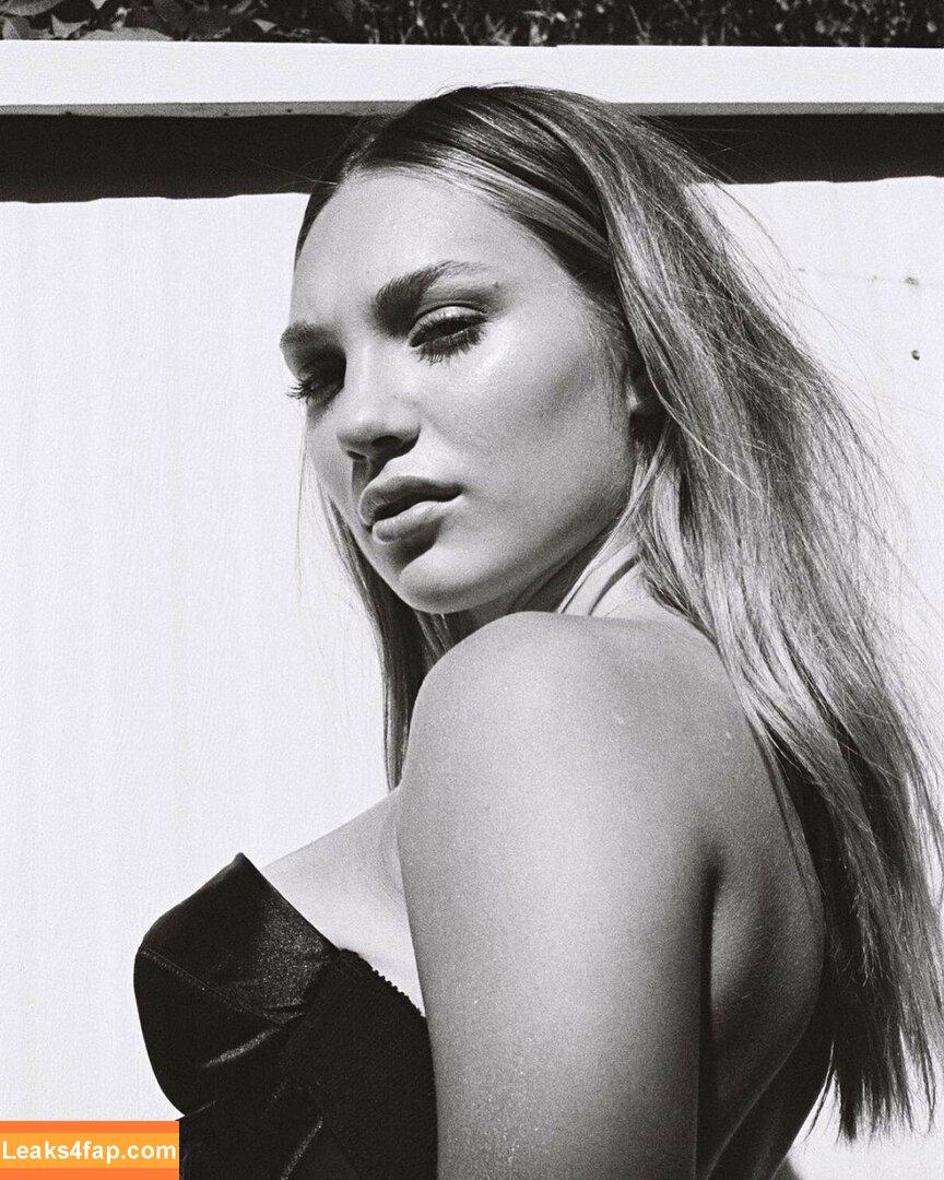 Maddie Ziegler / maddieziegler слитое фото фото #0182