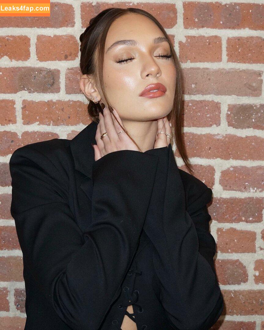 Maddie Ziegler / maddieziegler leaked photo photo #0416