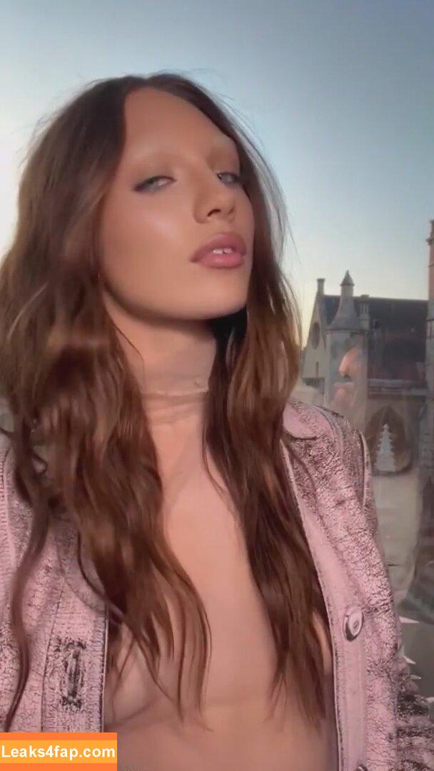 Maddie Ziegler / maddieziegler leaked photo photo #0439