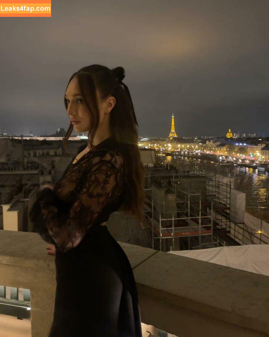 Maddie Ziegler / maddieziegler leaked photo photo #0455