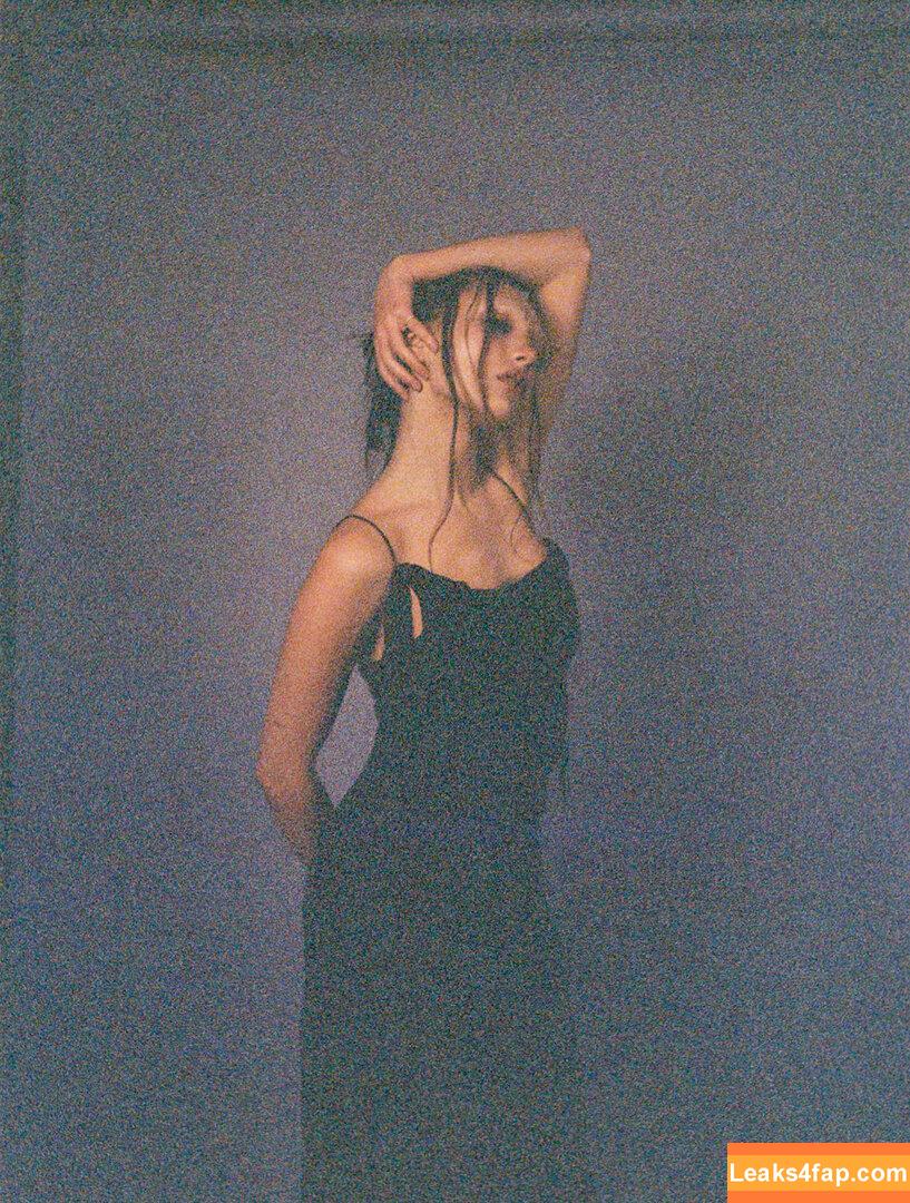 Maddie Ziegler / maddieziegler leaked photo photo #0463