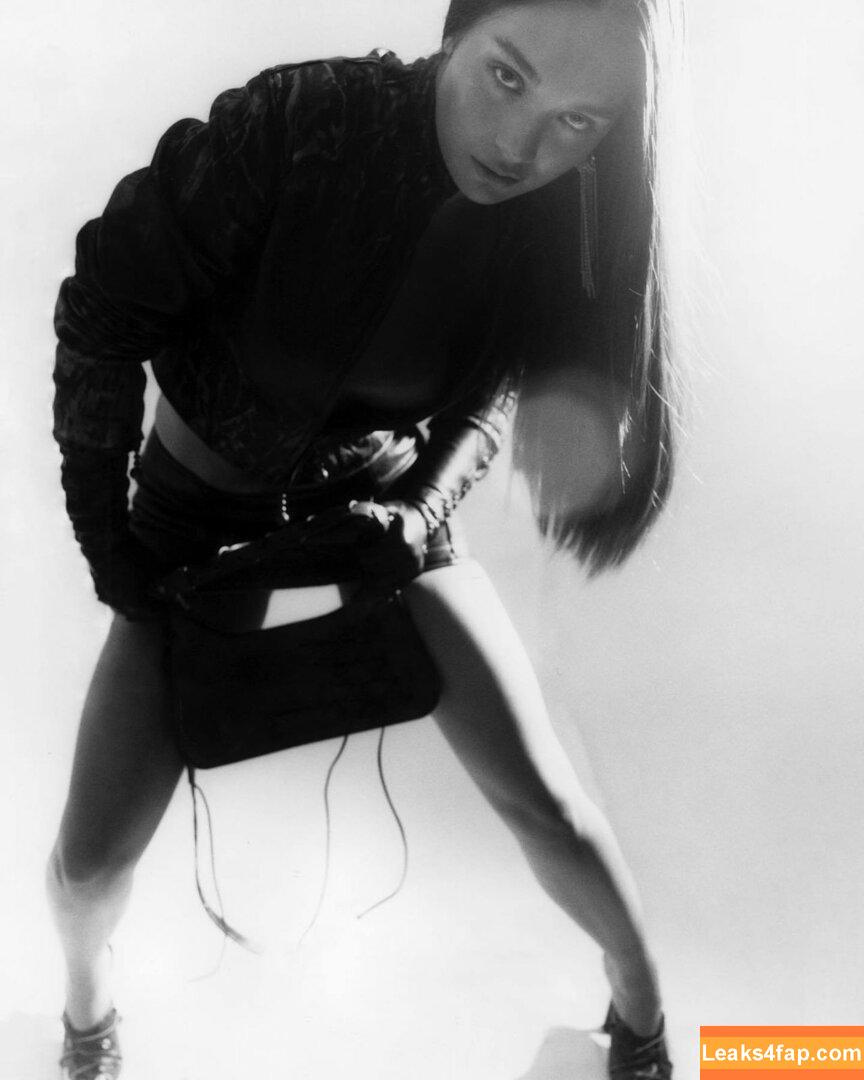Maddie Ziegler / maddieziegler leaked photo photo #0662