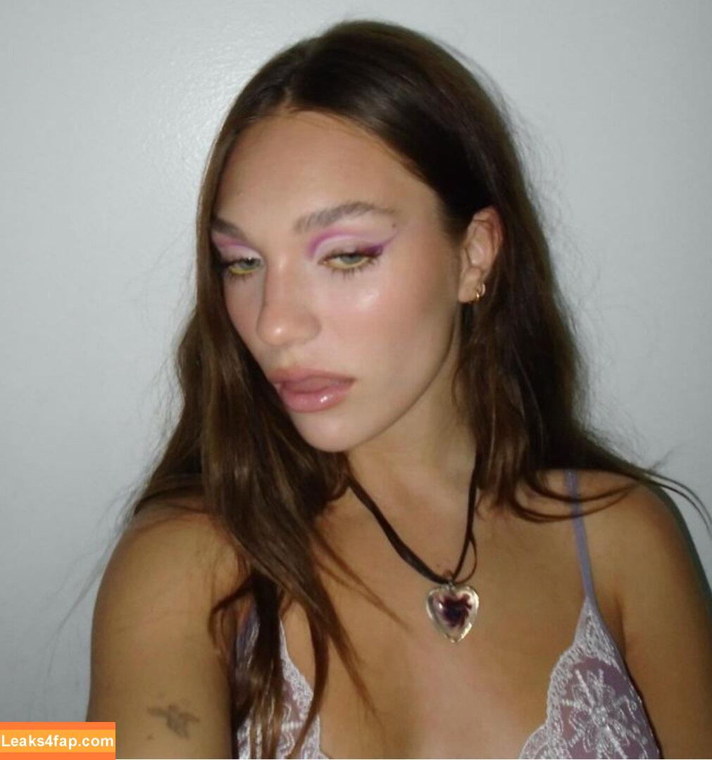 Maddie Ziegler / maddieziegler leaked photo photo #0734