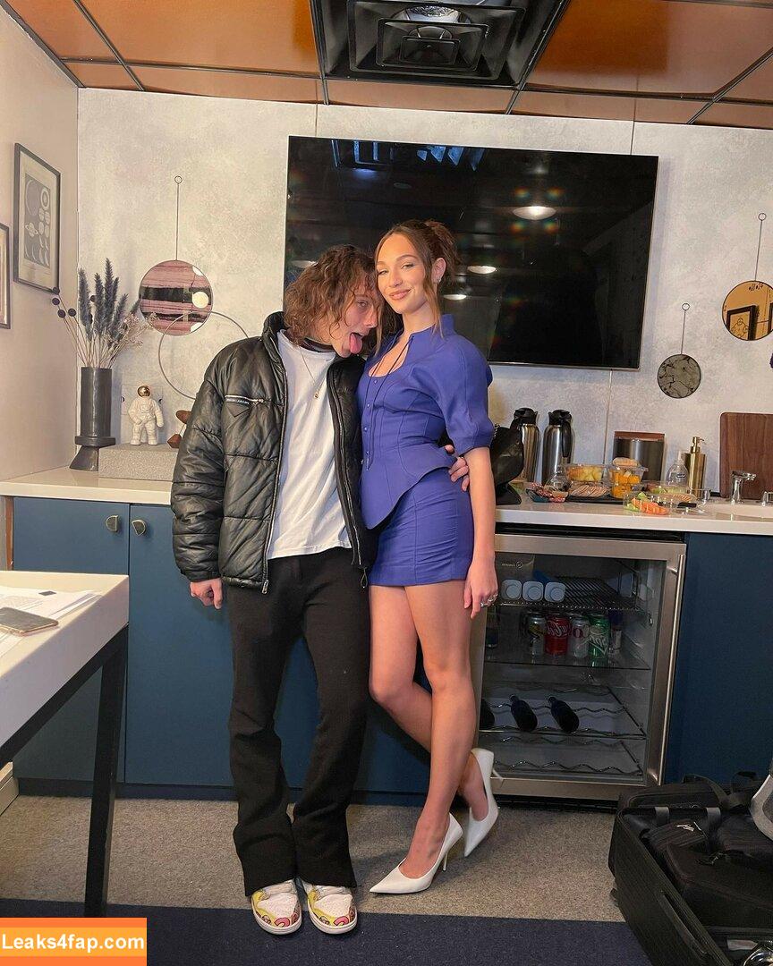 Maddie Ziegler / maddieziegler leaked photo photo #0950
