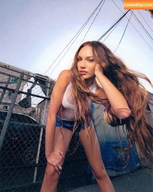 Maddie Ziegler photo #0301