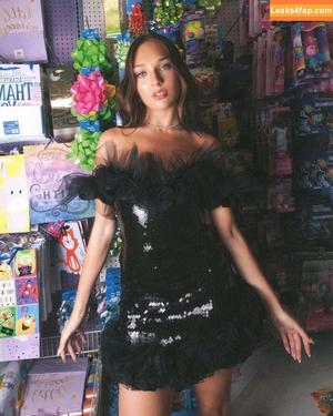 Maddie Ziegler photo #0345