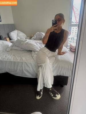 maddiewort_ photo #0068