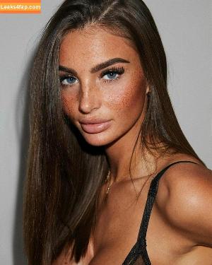 Maddy Cheary photo #0136