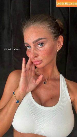 Maddy Cheary photo #0197