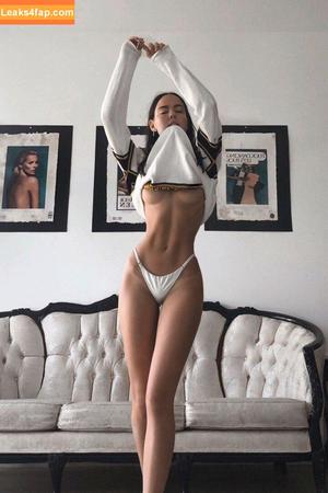 Maddy Crum photo #0046