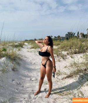 Maddy Mahmoudi photo #0214