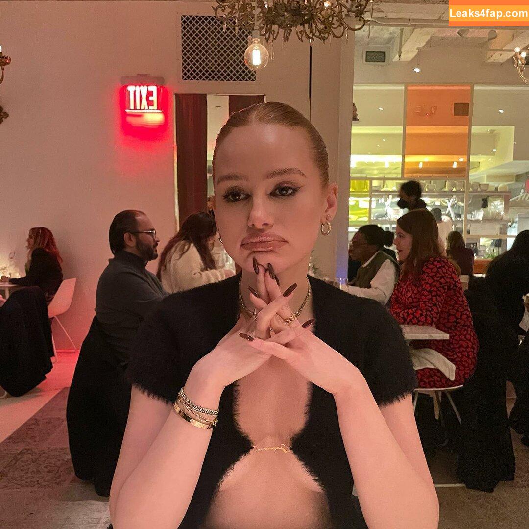 Madelaine Petsch / madelame leaked photo photo #0053