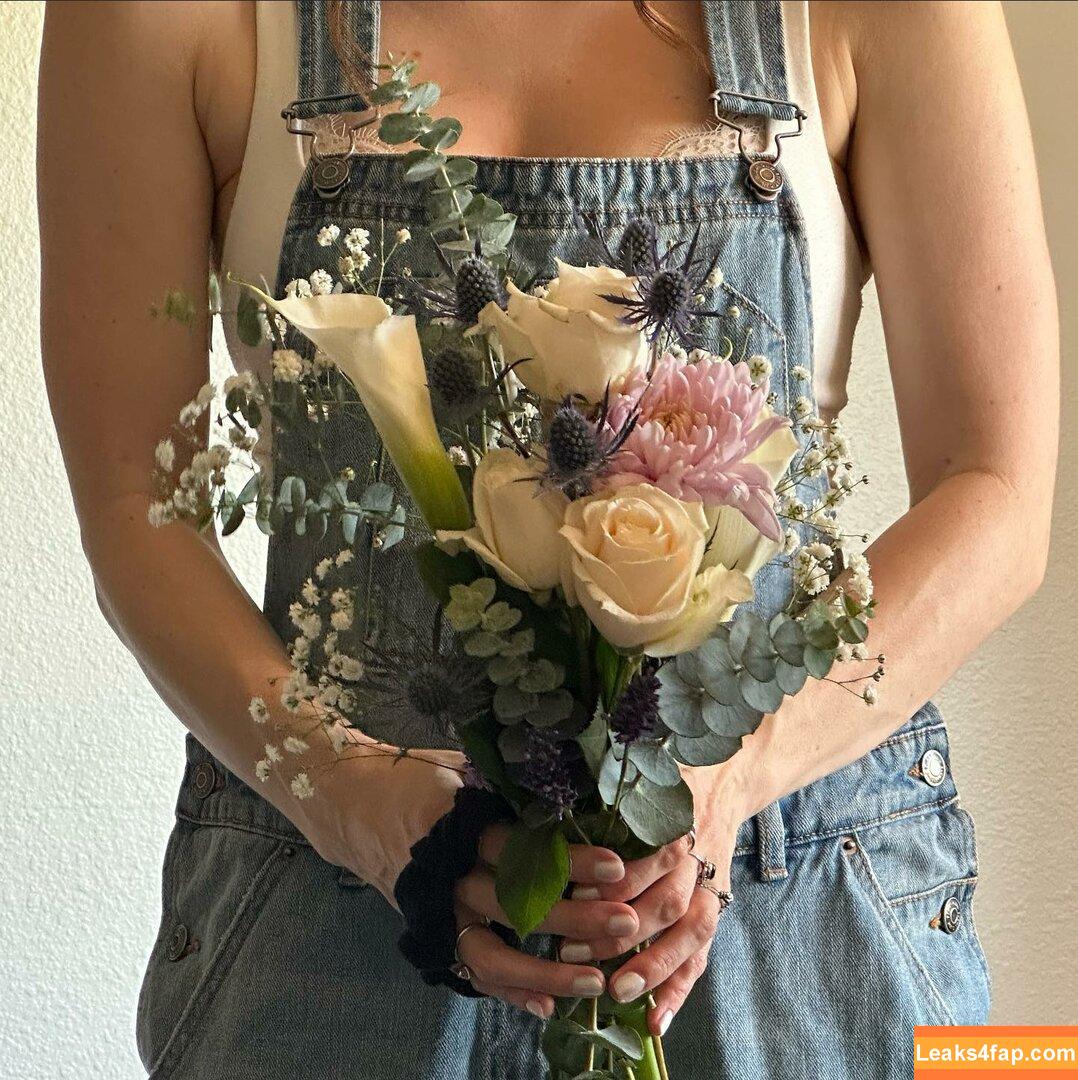 Madelaine Petsch / madelame слитое фото фото #0284