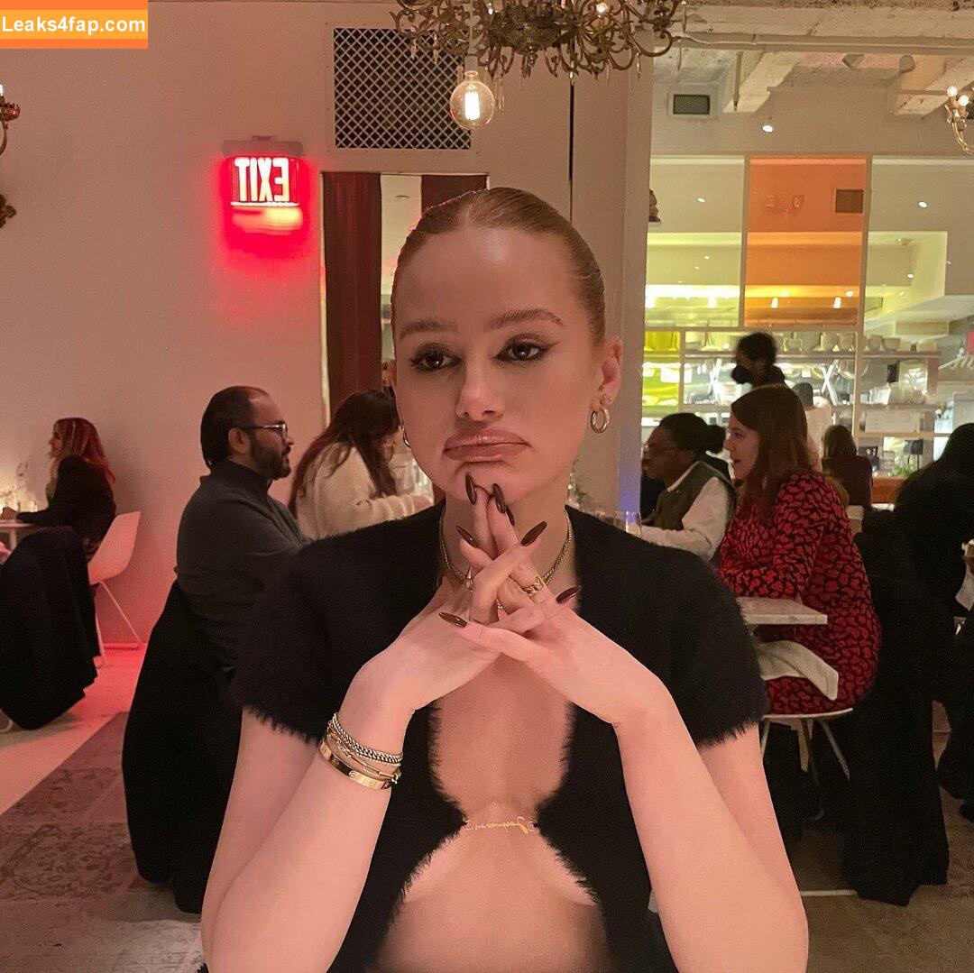 Madelaine Petsch / madelame leaked photo photo #0455