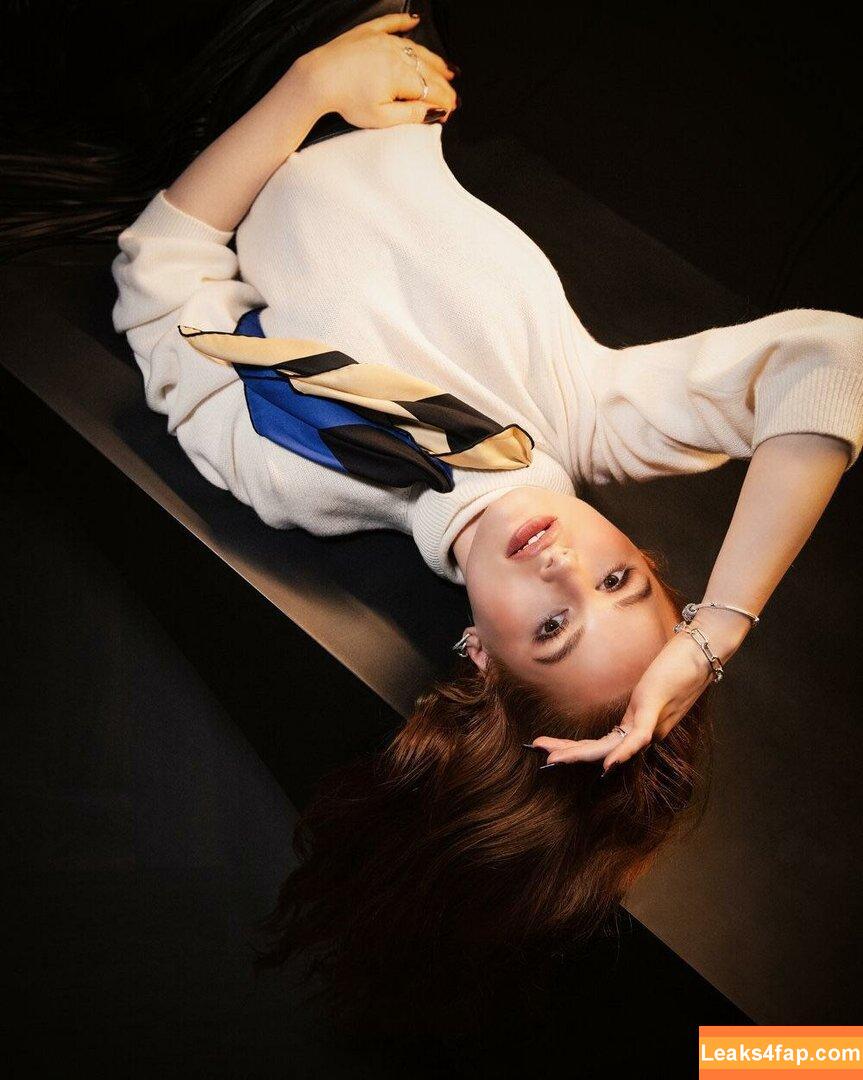 Madelaine Petsch / madelame слитое фото фото #0769