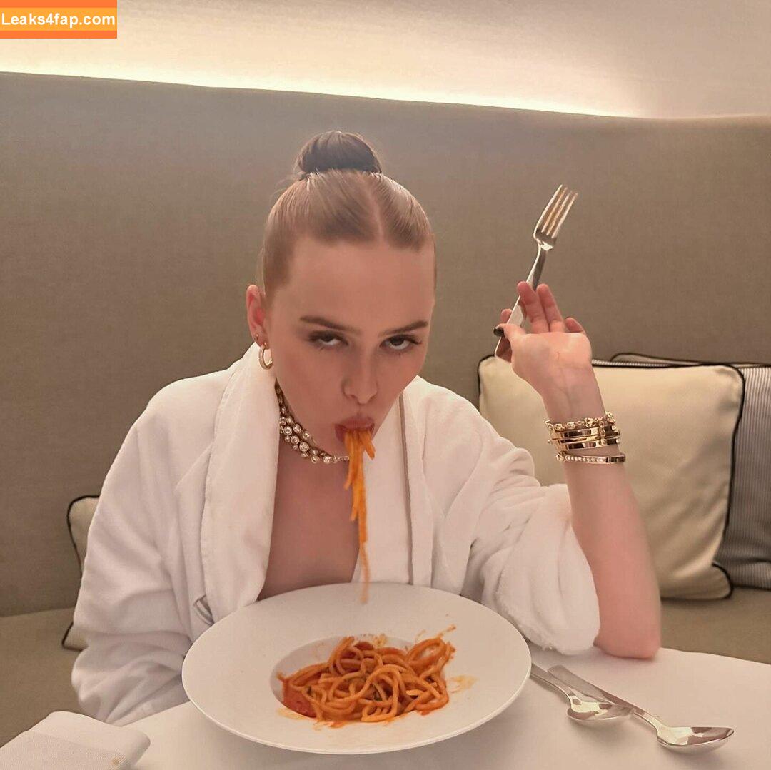 Madelaine Petsch / madelame leaked photo photo #0833