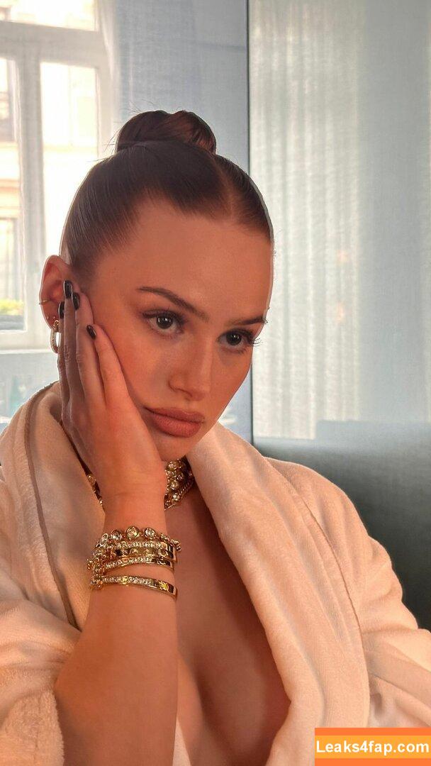 Madelaine Petsch / madelame leaked photo photo #0835
