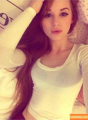 Madelaine Petsch фото #0401