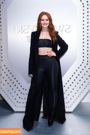 Madelaine Petsch фото #0433