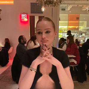 Madelaine Petsch фото #0455