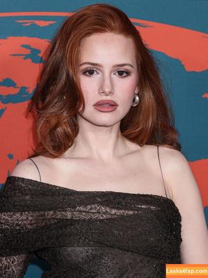 Madelaine Petsch фото #0528