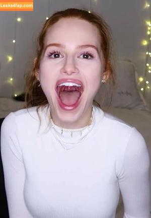 Madelaine Petsch фото #0749