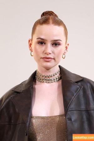 Madelaine Petsch фото #0813
