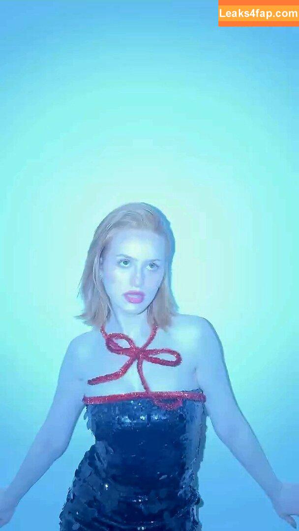 Madelaine Petsch / madelame слитое фото фото #1060