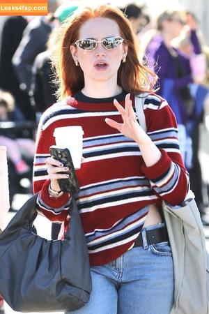Madelaine Petsch фото #1015