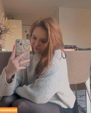 Madeleine_b123 photo #0004