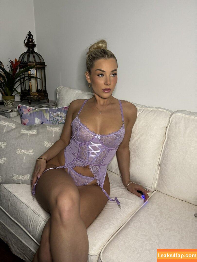 Madelene W /  leaked photo photo #0015